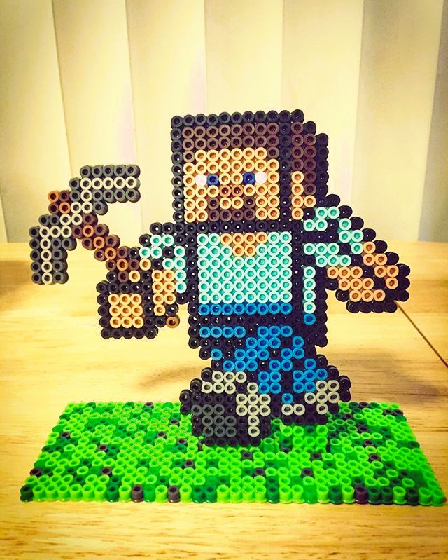 Knitting Steve and Friends: Patterns of Minecraft Characters from Beads